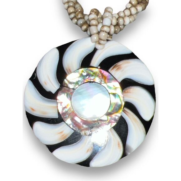 Vintage Mother of Pearl Inlay Pendant Necklace - Picture 5 of 10